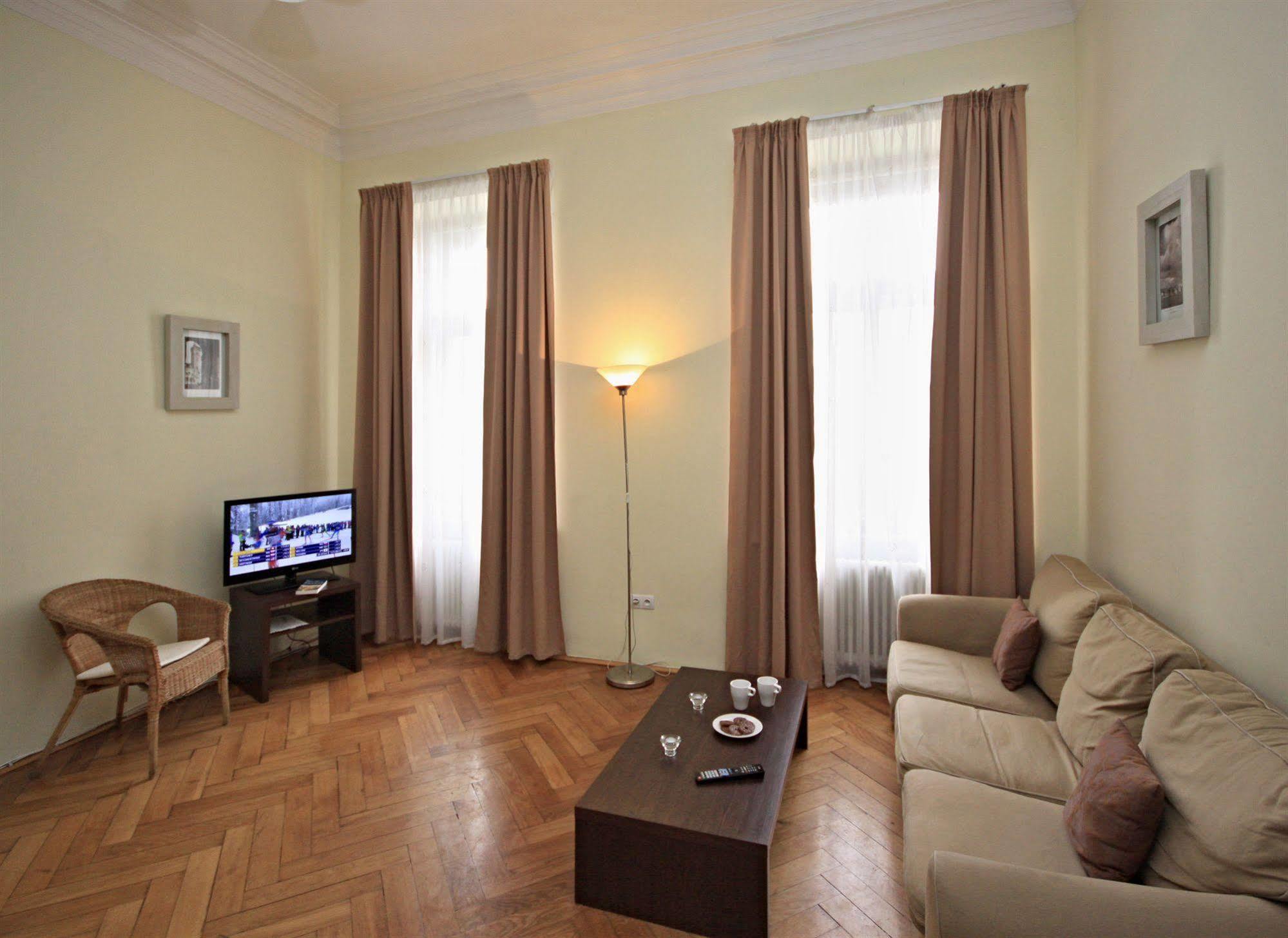 Leo Apartments Old Town Praha Bagian luar foto