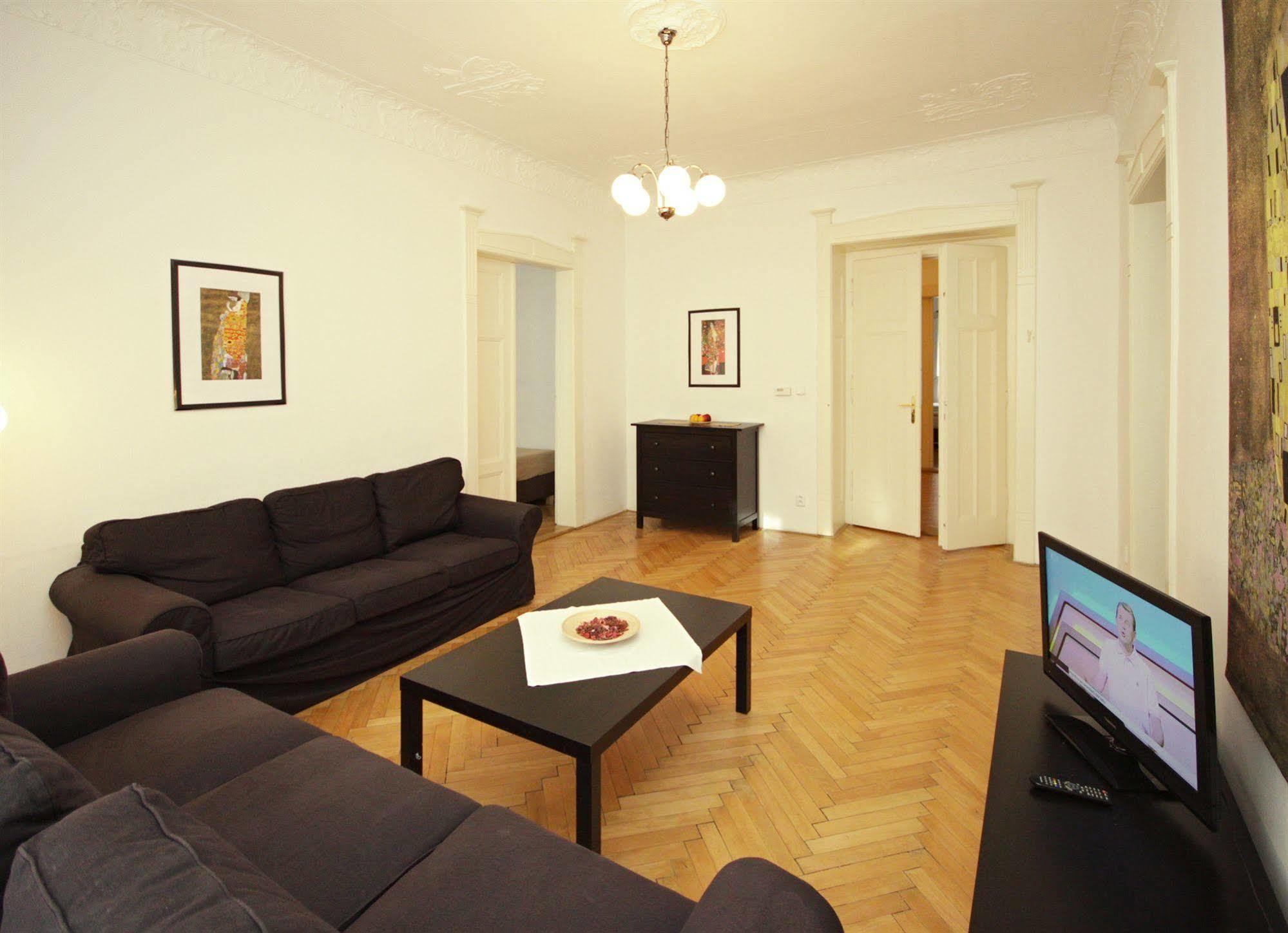 Leo Apartments Old Town Praha Bagian luar foto