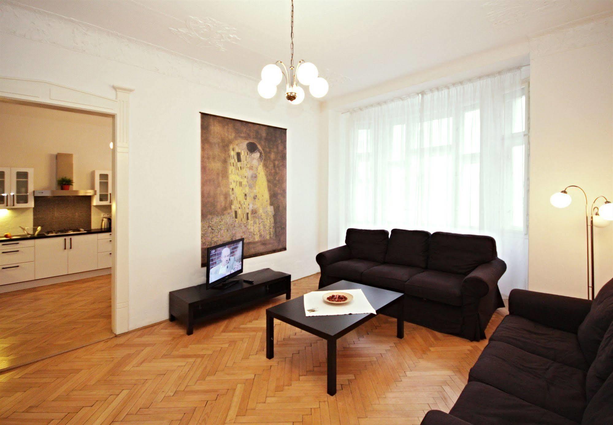Leo Apartments Old Town Praha Bagian luar foto