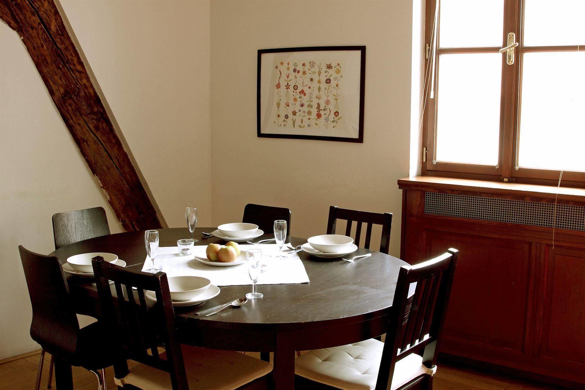 Leo Apartments Old Town Praha Bagian luar foto