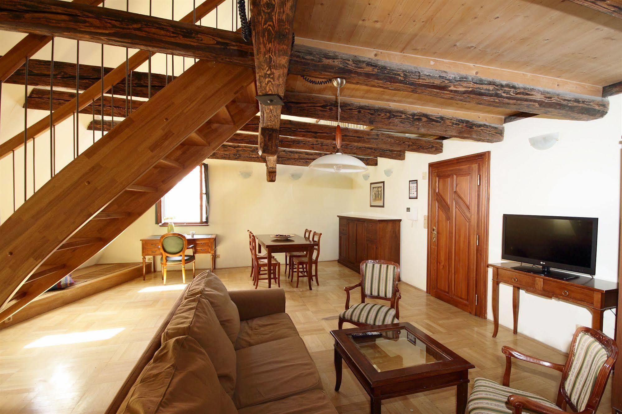 Leo Apartments Old Town Praha Bagian luar foto